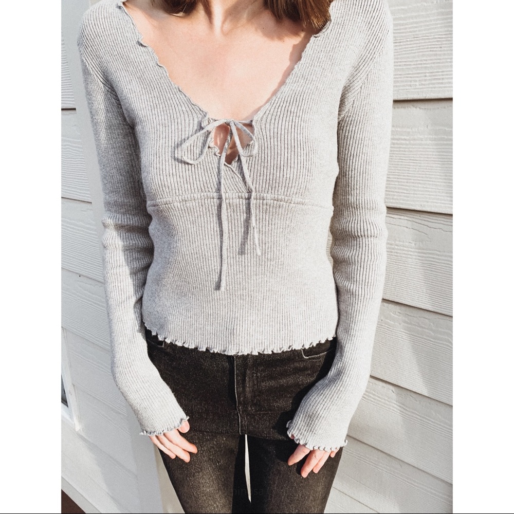 NWT Lush Tie Front V-Neck Ribbed Top